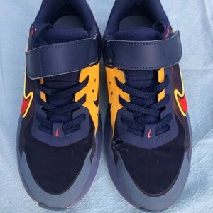 Nike size 3Y